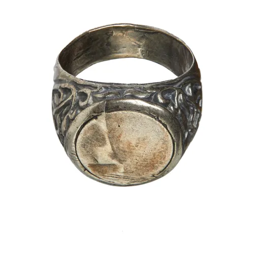 Silver Ring - Goti - Modalova